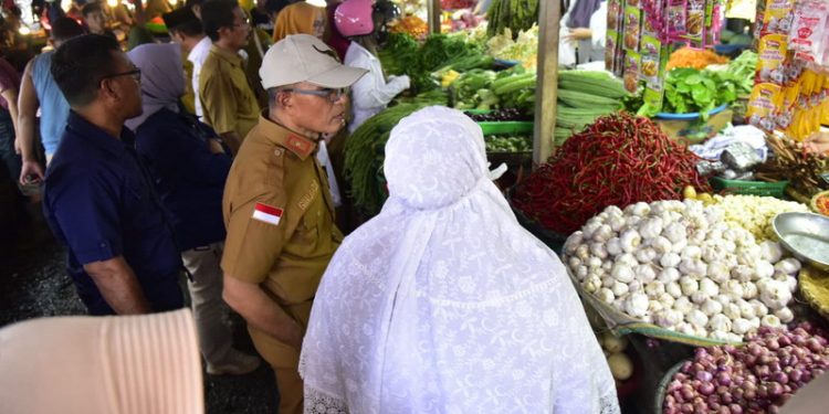 Pemkot Gorontalo Pastikan Ketersediaan Bahan Pokok Jelang Lebaran