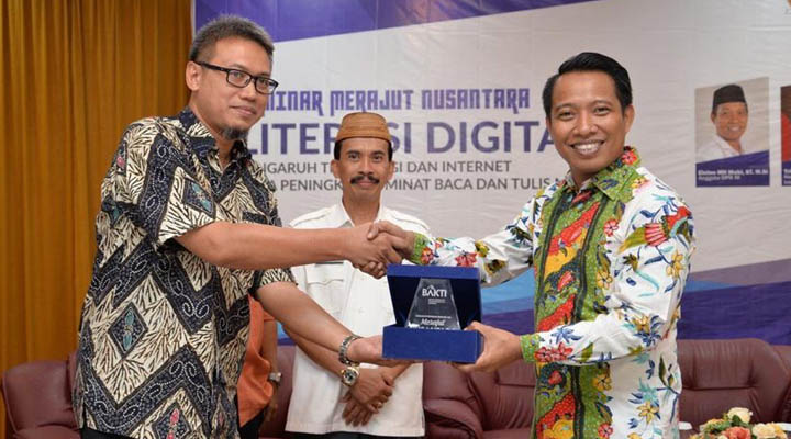 Seminar Literasi Digital