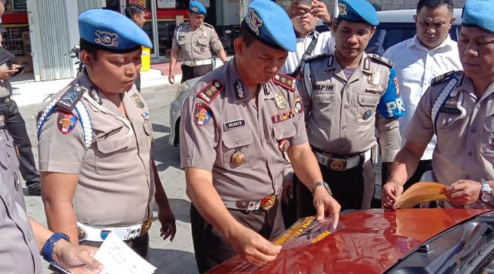 Begini Cara Polda Gorontalo Tertibkan Kendaraan Anggotanya yang Parkir ...