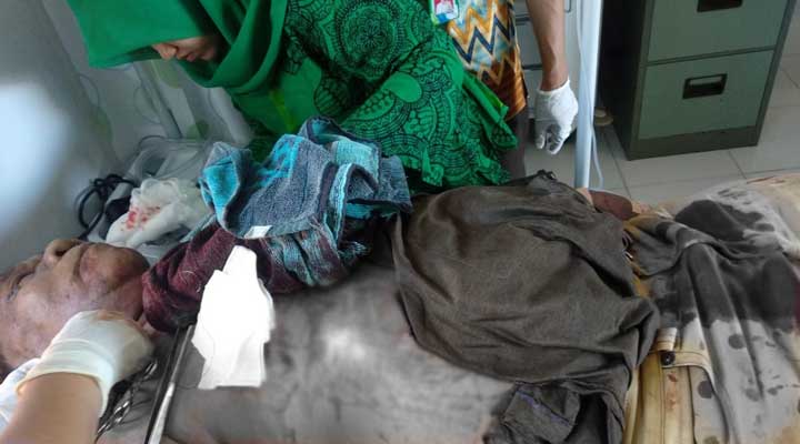 Korban dibacok tetangganya