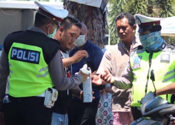 AJP Bagi-bagi Masker