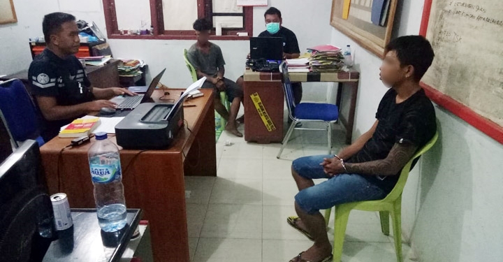 Tiga pembobol minimarket