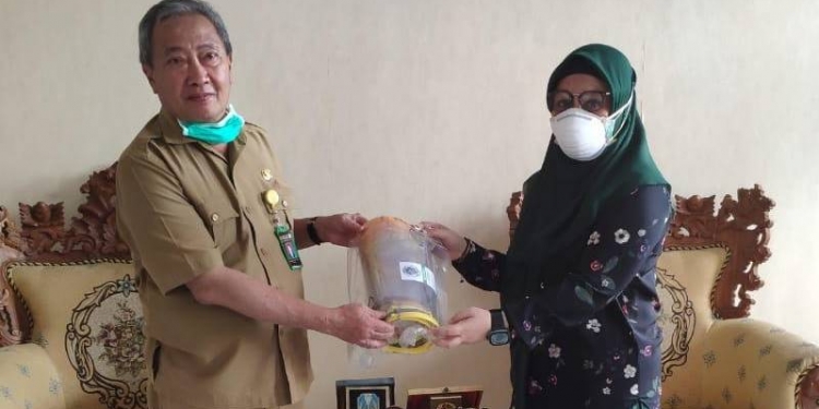 APD untuk RS Aloei Saboe
