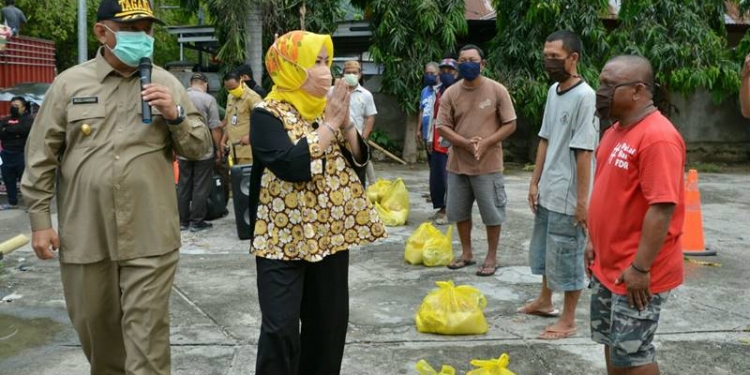 Pembagian Sembako Gorontalo