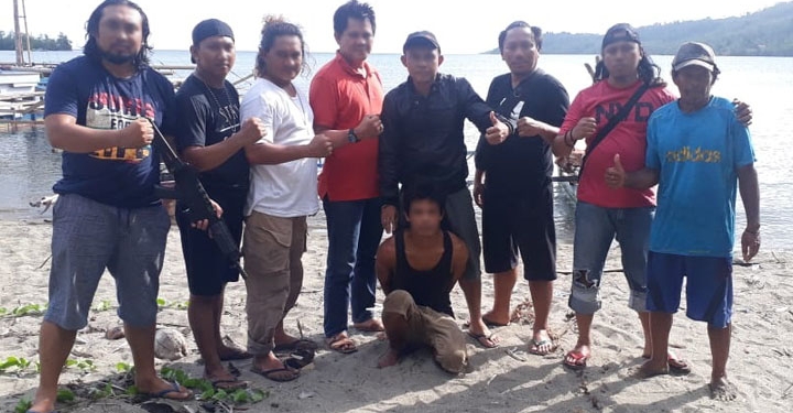 Pencuri lampu jalan desa dibekuk