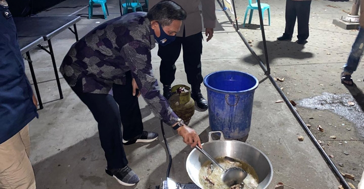 Wali Kota Gorontalo tinjau dapur umum