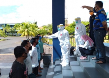 Pastikan 118 Awak Kapal Pelaku Ilegal Fishing Negatif Covid-19