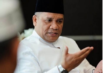 Rektor UNG Eduart Wolok