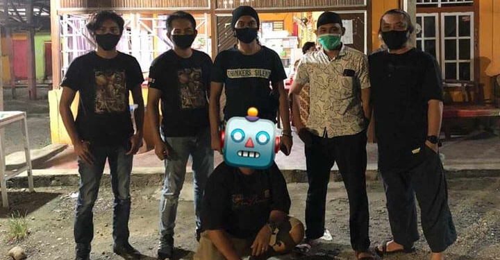 Tersangka penggelapan mobil dibekuk oleh personel Polres Gorontalo. (istimewa)
