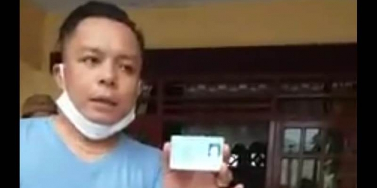 Bantah Ibunya Positif Corona