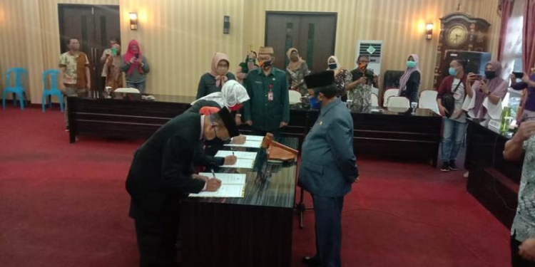 Kabag Protokoler dan Komunikasi