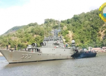 Kapal KRI Sultan Nuku 373 Patroli Perairan Teluk Tomini