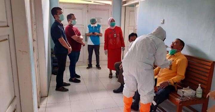 130 tenaga kesehatan jalani swab