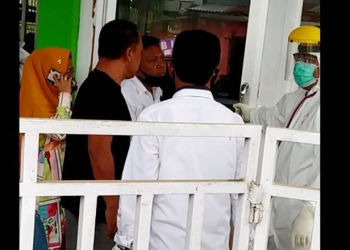 Seorang pria mendadak jatuh dan meninggal di apotek di Desa Tinelo, Kabupaten Gorontalo