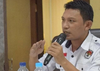 Anggota KPU Kabupaten Gorontalo, Rusli Utiarahaman.
