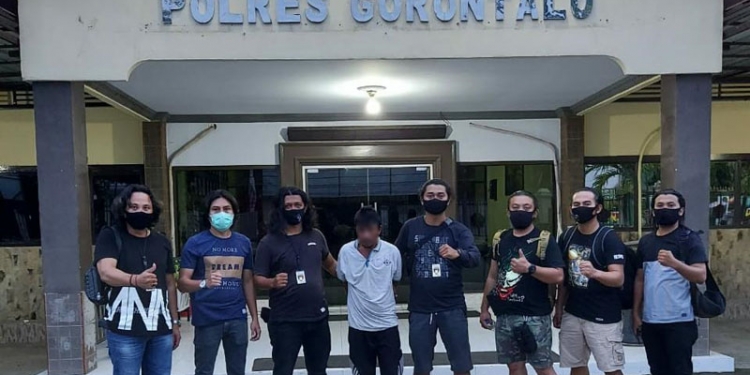 Terduga penipuan