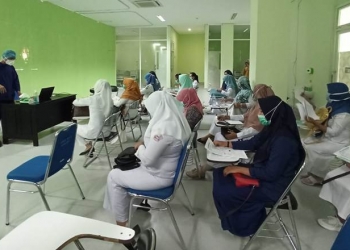 Tenaga Kesehatan Pohuwato Belajar Penanganan Kegawatdaruratan di RSUD Ainun Habibie