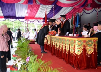 Wisuda UNG drive Thru