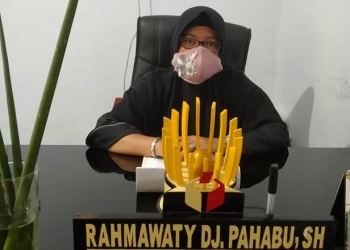 Anggota Bawaslu Pohuwato, Kordiv SDM, Rahmawaty DJ. Pahabu SH. Foto Istimewa