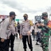 Kapolda Gorontalo, Irjen Pol Akhmad Wiyagus bersama Danrem 133/Nani Wartabone, Brigjen TNI Bagus Antonov Hardito meninjau lokasi pasca kericuhan demonstrasi penolakan omnibus law.