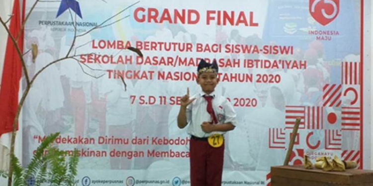 Azriel Naveed Adnan siswa kelas V Sekolah Dasar 41 Kècamatan Hulonthalangi Kota Gorontalo berhasil meraih Juara Harapan I pada lomba bertutur tingkat nasional tahun 2020. Foto Istimewa