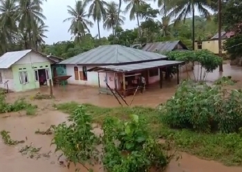 Sungai Poso Meluap, Sejumlah Rumah di Desa Jembtan Merah Terendam