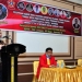 Wagub Gorontalo H. Idris Rahim memberikan arahan pada pelepasan kader SOKSI Provinsi Gorontalo yang akan mengikuti pelatihan Barista Cafe & Coffee di aula rumah jabatan Wagub Gorontalo, Sabtu (10/10/2020). Sebanyak 40 kader SOKSI Gorontalo akan mengikuti pelatihan selama sepekan di Lembang, Jawa Barat. (Foto : Haris – Humas)