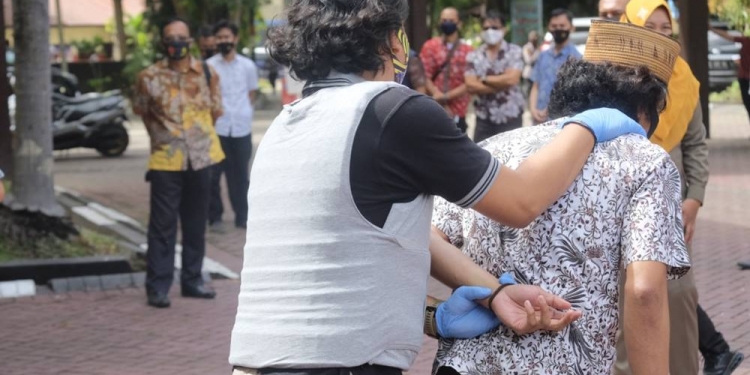 Simulasi penanganan pelanggar protokol kesehatan di Provinsi gorontalo. foto istimewa