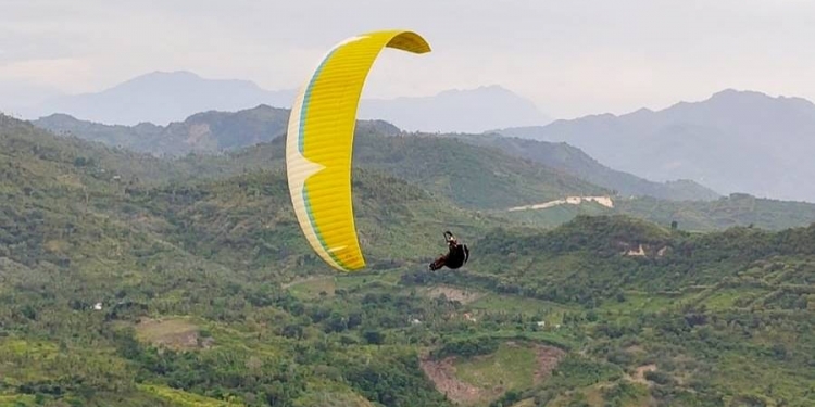 Paralayang Gorontalo