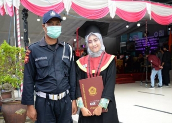 Wisuda UNG