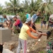 Proses pekerjaan plat duiker oleh Satgas TMMD. (foto.istimewa)