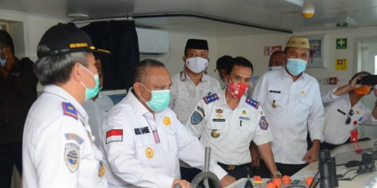 Gubernur Gorontalo Rusli Habibie