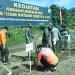Personil Korem 133/ Nani Wartabone saat  melakukan penanaman tanaman Vetiver. Foto: Istimewa.