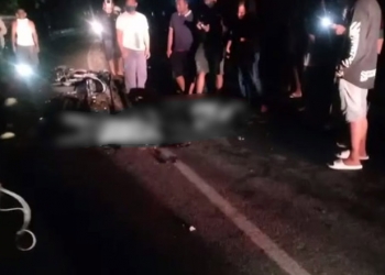 Situasi di lokasi kejadian sesaat setelah kejadian tabrakan maut di Jl. Beringin, Kelurahan Tuladenggi, Kota Gorontalo, Rabu (25/11/2020).