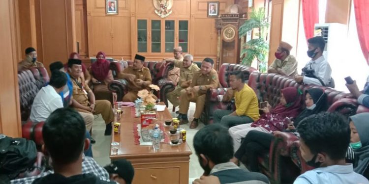 Pertemuan GP Ansor, PMII, IPPNU dan ISNU Boalemo bersama Pemkab Boalemo terkait imbauan Maulid Nabi Muhammad SAW. (Ilham/gopos)