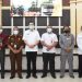 Wakil Wali Kota Gorontalo, Ryan F. Kono, Sekda Kota Gorontalo, Ismail Madjid bersama Tim Kemenko Polhumam RI, saat menggelar Rapat Koordinasi di Aula Kantor Wali Kota Gorontalo, Rabu (4/11/2020).(Humas Pemkot Gorontalo)