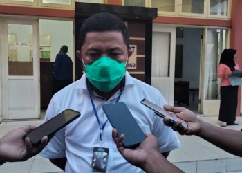 Wakil Ketua DPRD, Azan Piola