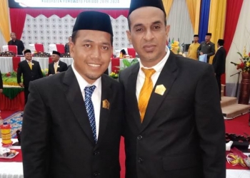 Anggota Komisi I DPRD Kabupaten Pohuwato, Otan Mamu (kiri) mengecam peryataan Presiden Prancis Emmanuel Macron tentang islam. (foto: istimewa)