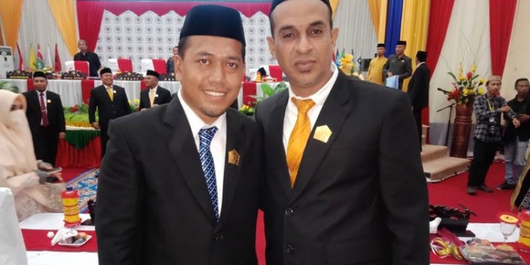 Anggota Komisi I DPRD Kabupaten Pohuwato, Otan Mamu (kiri) mengecam peryataan Presiden Prancis Emmanuel Macron tentang islam. (foto: istimewa)