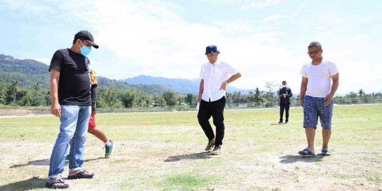 Hamim Pou cek kemajuan pembangunan stadion