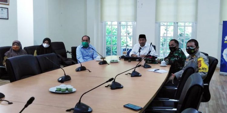 Objek wisata kabupaten bone bolango ditutup saat liburan akhir tahun