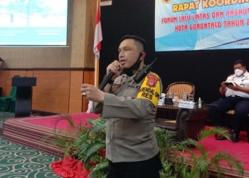 Kompol. Lufti Amir menyampaikan lokasi strategis di Kota Gorontalo yang akan didirikan Pos Pelayanan dan Pos Terpadu operasi lilin 2020. Foto: Aldy/gopos.