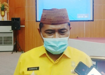 Kepala Dinas PUPR, Handoyo Sugiharto, saat mengungkapkan prioritas penggunaan APBD Provinsi Gorontalo. Foto: Aldy/gopos.