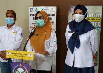 Dinas Kesehatan Provinsi Gorontalo, saat melaksanakan konferensi pers. Foto: Istimewa.