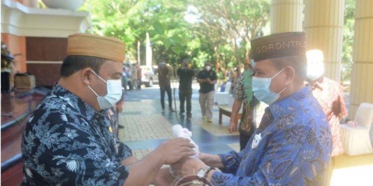 Pembagian bibit
