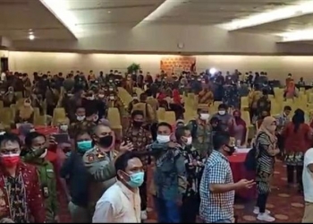 Rapat kerja teknis evaluasi pengawasan dan Bawaslu Award yang berlangsung di Hotel Maqna Kota Gorontalo dibubarkan Kepolisian, Sabtu (26/12/2020) malam.