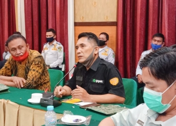 Presiden Bentor Gorontalo, Iwan, saat menyampaikan aspirasi terkait penolakan keramaian menjelang akhir tahun. Foto: Aldy/gopos