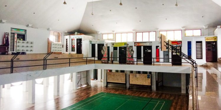 Sekretariat mahasiswa UNG yang berada di Gedung Pusat Kreativitas Mahasiswa (PKM), ditutup sementara. Foto: Aldy/gopos