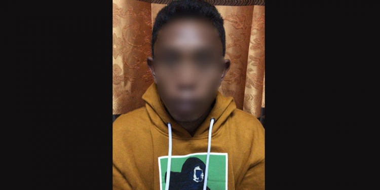 Paman Habisi Keponakannya