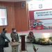 Wakil Gubernur Gorontalo, Idris Rahim, menyerahkan DIPA dan TKDD kepada pemerintah kabupaten/kota serta satker vertikal di Provinsi Gorontalo, Kamis (3/12/2020). (ari/gopos)
